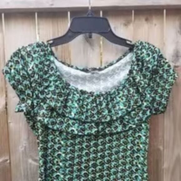 Layered Ruffled Top by Mixxology LA Green Blue Multi Floral Medium - Picture 6 of 7